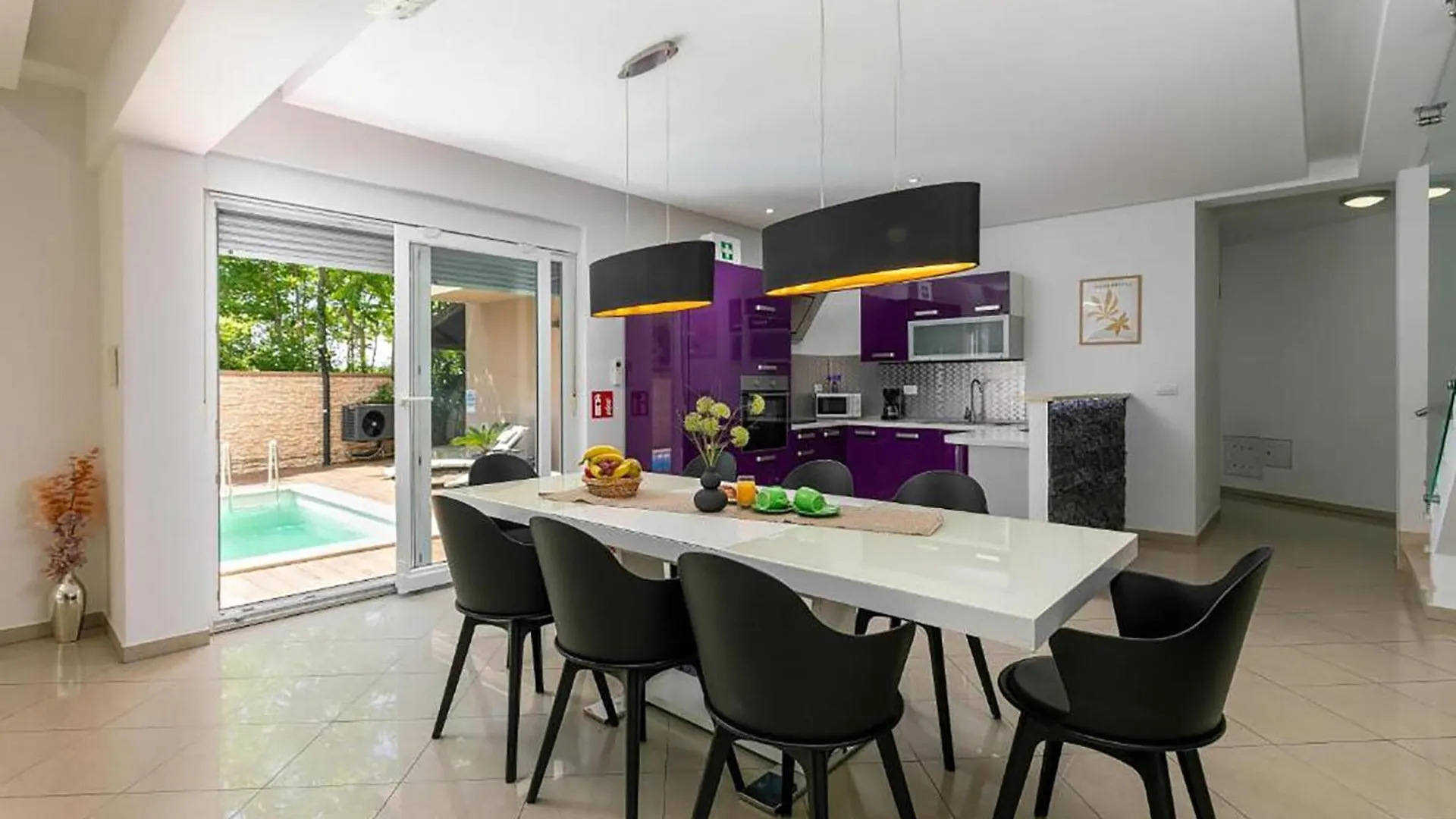 5 Bedroom Cozy Home In 罗维尼村 克罗地亚